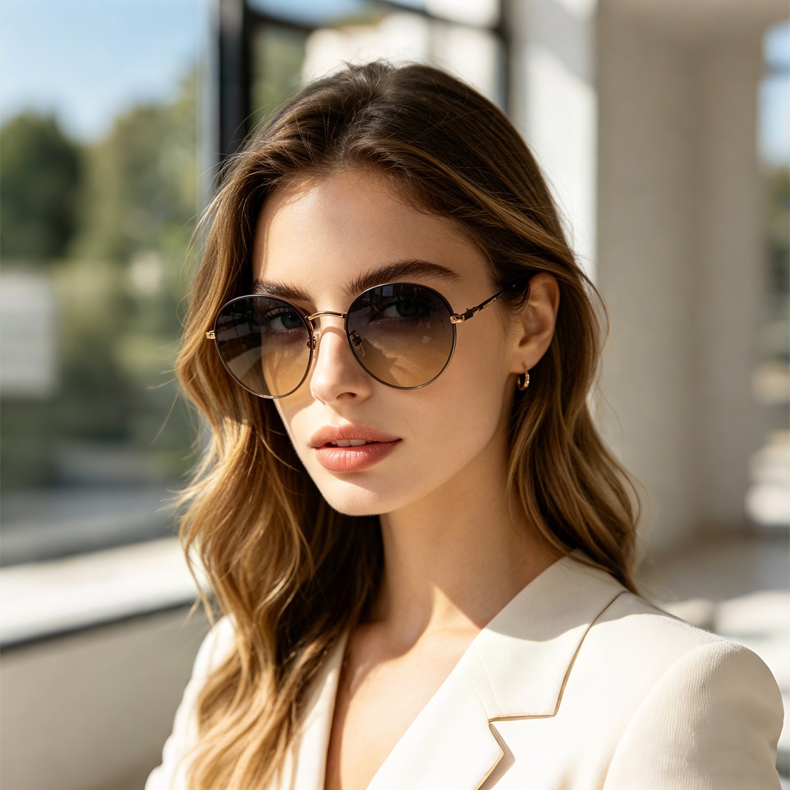 Sleek Black Round Aviator-Inspired Shades, Anti-Glare